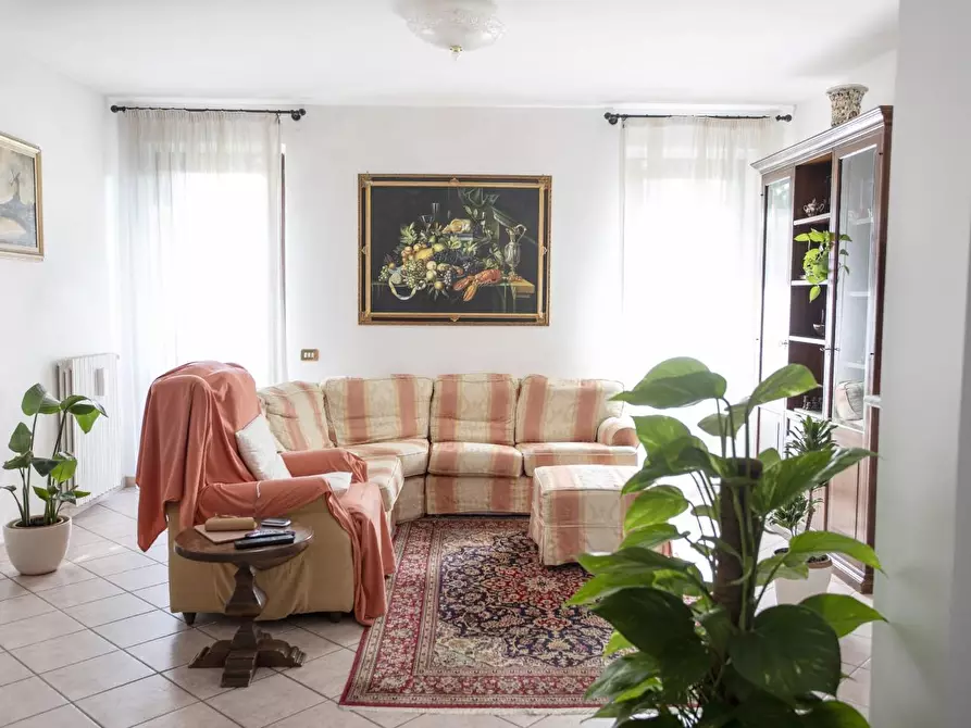 Immagine 3 di Casa bifamiliare in vendita  a San Giuliano Terme