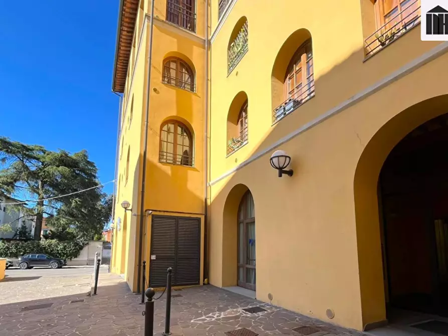 Immagine 32 di Mansarda in vendita  a Santa Croce Sull'arno