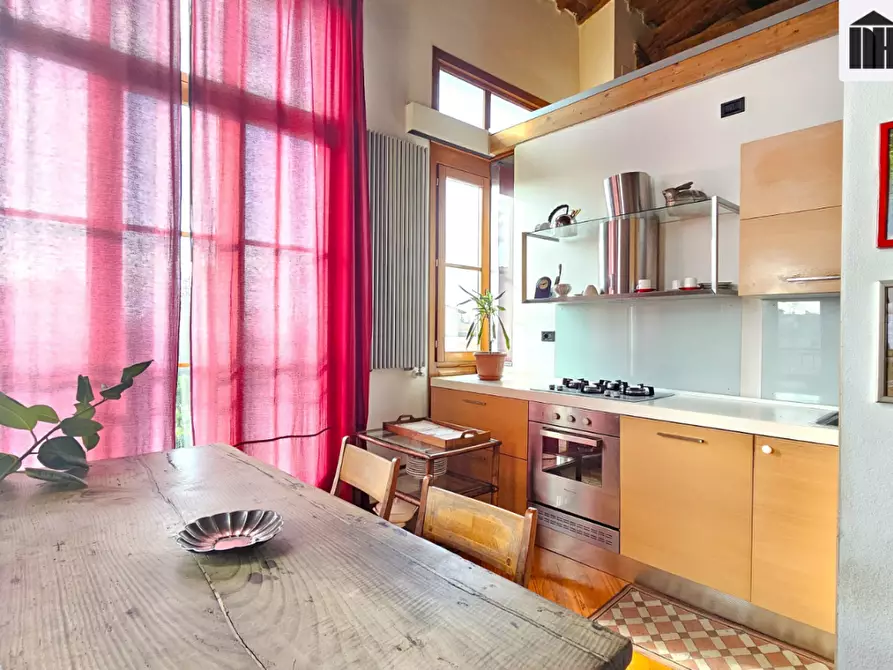 Immagine 5 di Mansarda in vendita  a Santa Croce Sull'arno