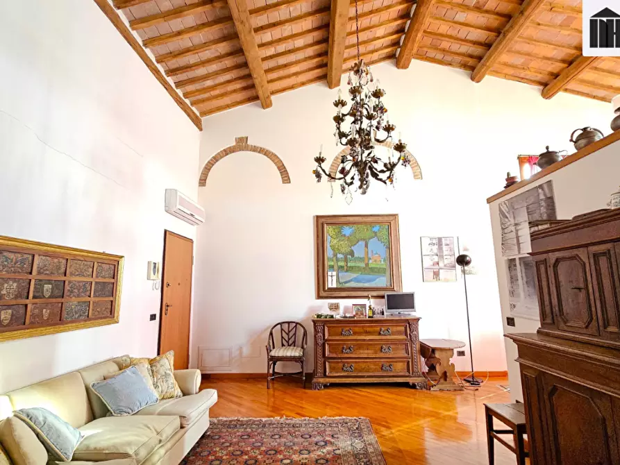 Immagine 1 di Mansarda in vendita  a Santa Croce Sull'arno