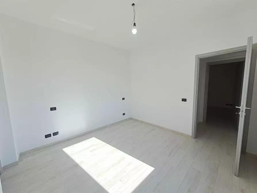 Immagine 7 di Casa semindipendente in vendita  a Ortonovo