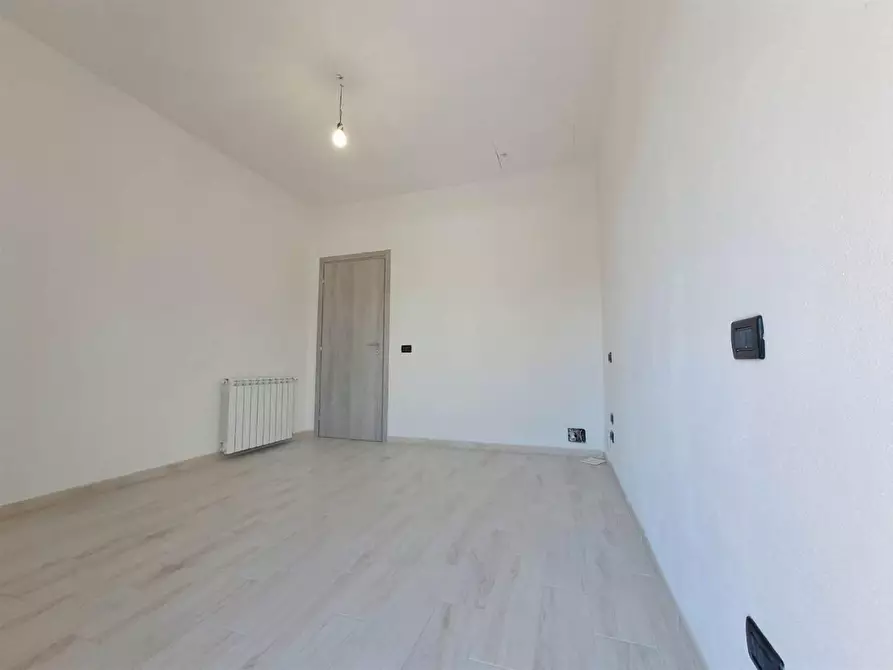 Immagine 6 di Casa semindipendente in vendita  a Ortonovo