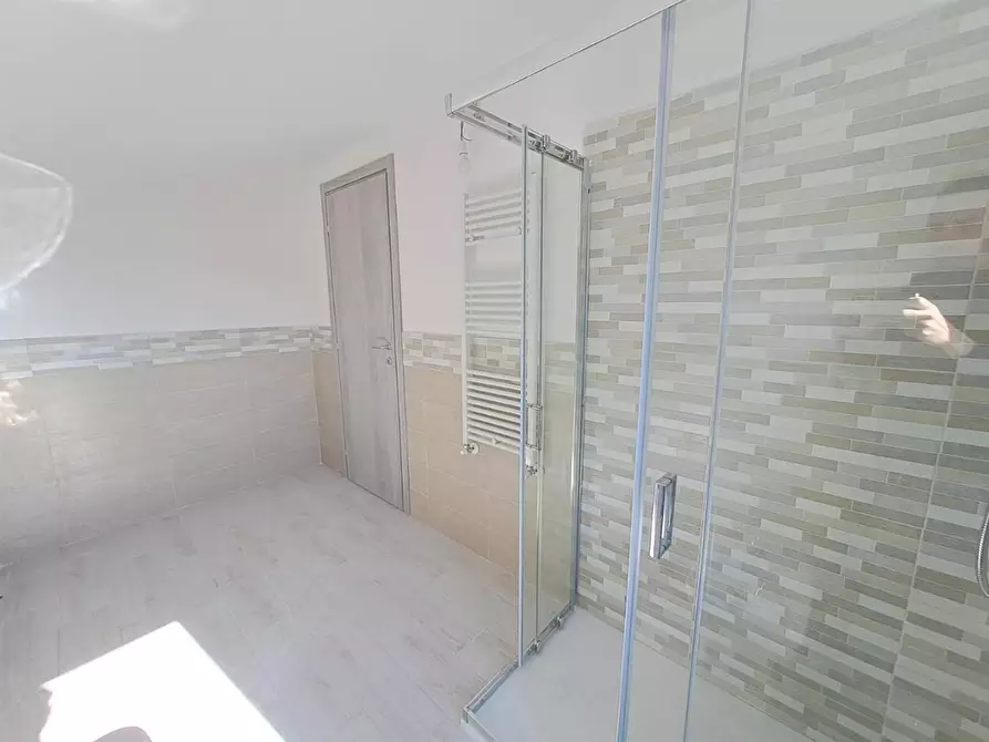 Immagine 8 di Casa semindipendente in vendita  a Ortonovo