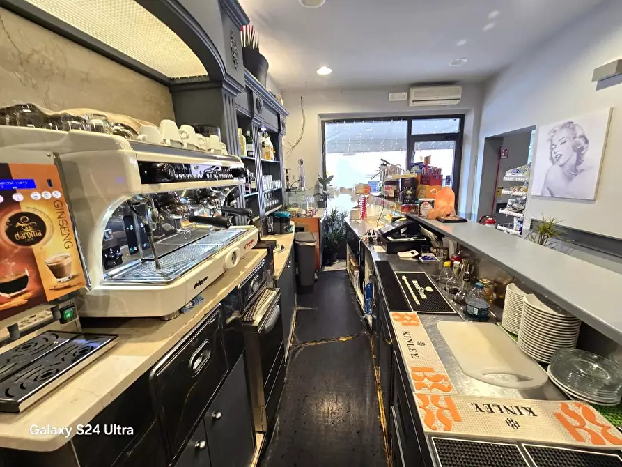 Immagine 4 di Bar / Ristorante in vendita  a Massa