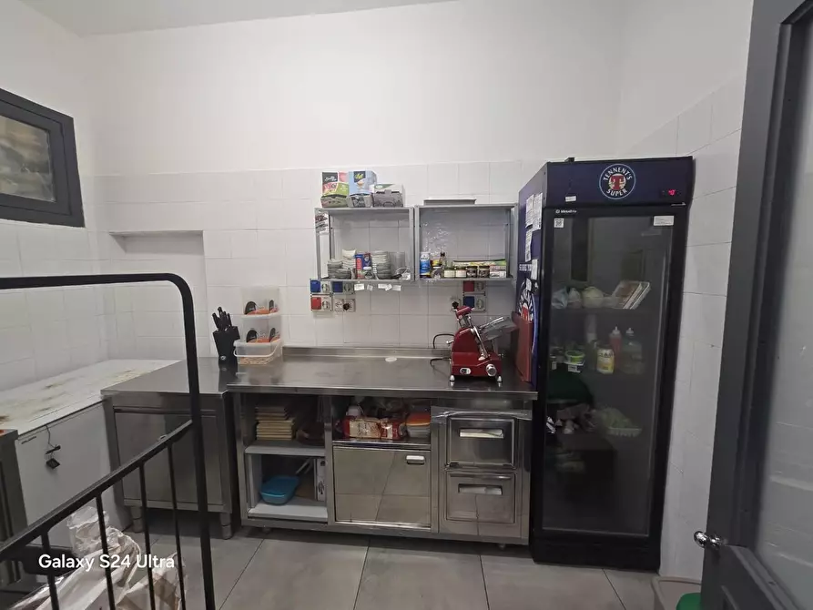 Immagine 8 di Bar / Ristorante in vendita  a Massa