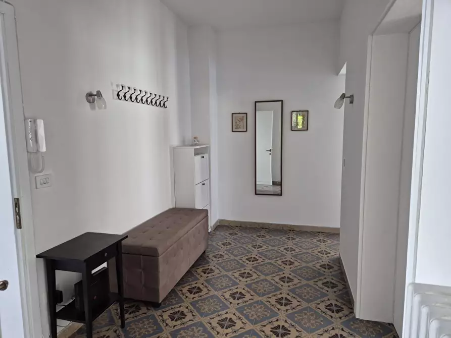 Immagine 2 di Appartamento in affitto  a Carrara