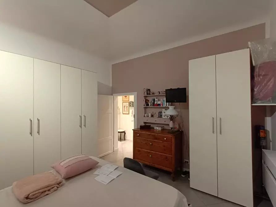 Immagine 13 di Appartamento in vendita  a Siena