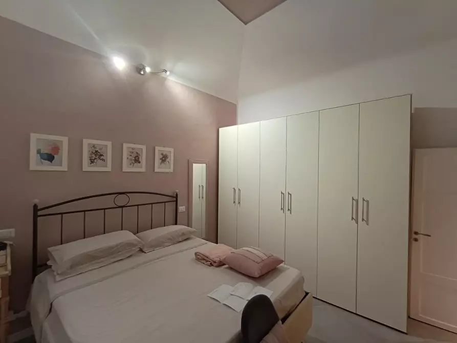 Immagine 12 di Appartamento in vendita  a Siena