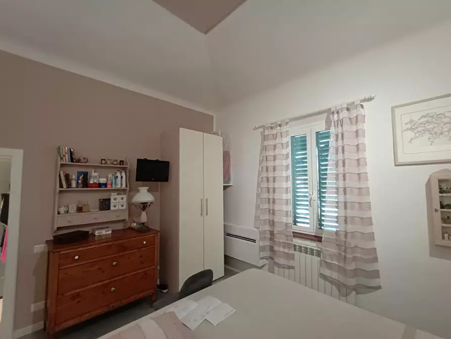 Immagine 10 di Appartamento in vendita  a Siena