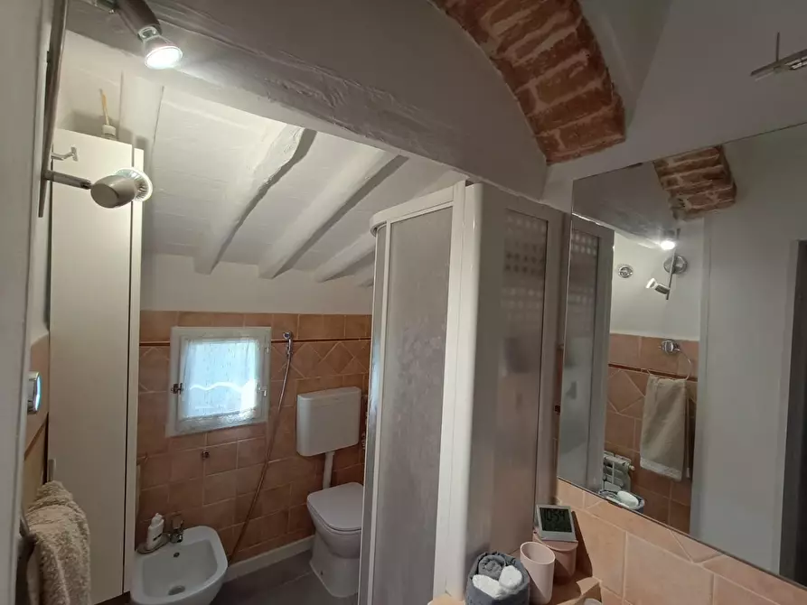 Immagine 16 di Appartamento in vendita  a Siena