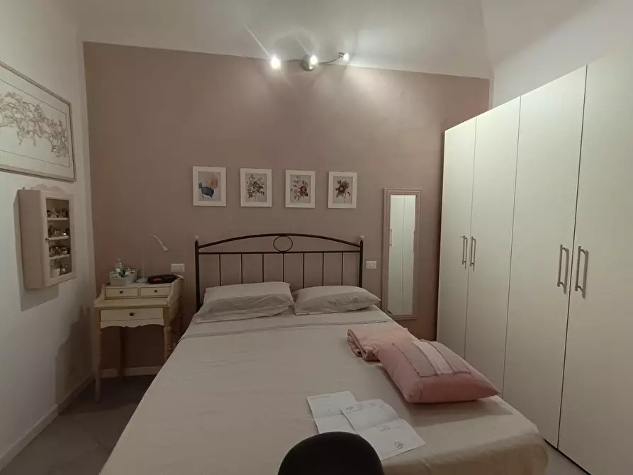 Immagine 15 di Appartamento in vendita  a Siena