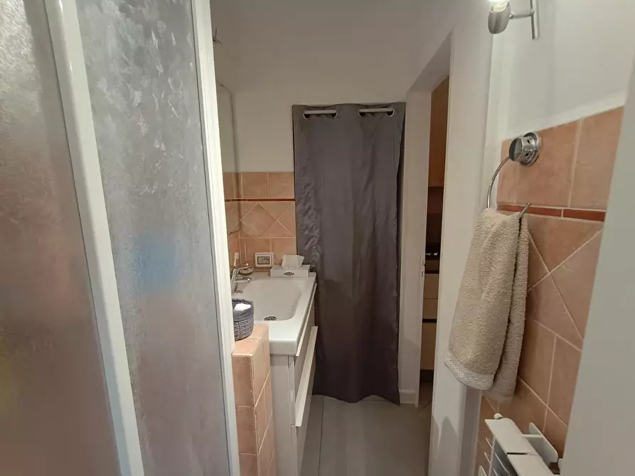 Immagine 18 di Appartamento in vendita  a Siena