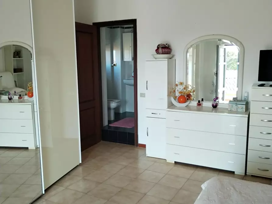 Immagine 16 di Terratetto in vendita  a Massa