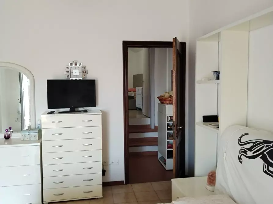 Immagine 15 di Terratetto in vendita  a Massa