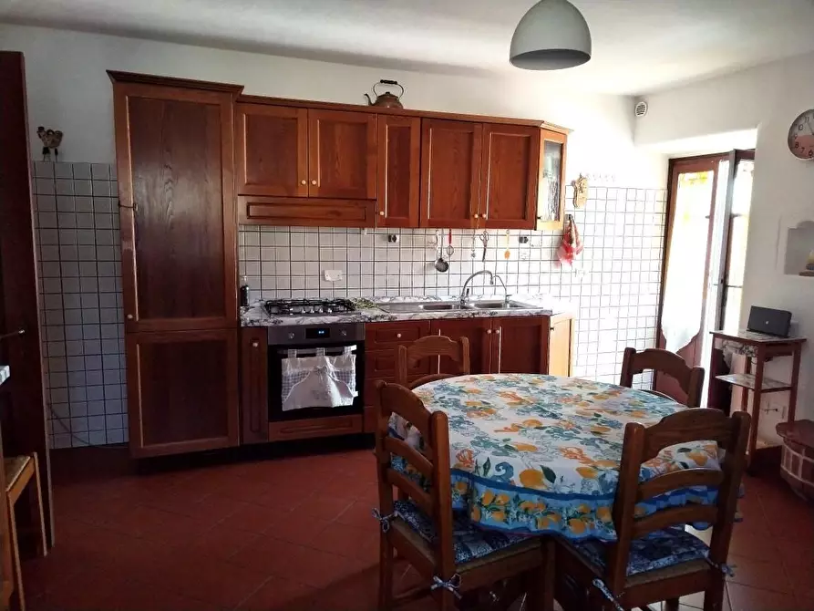 Immagine 7 di Terratetto in vendita  a Massa