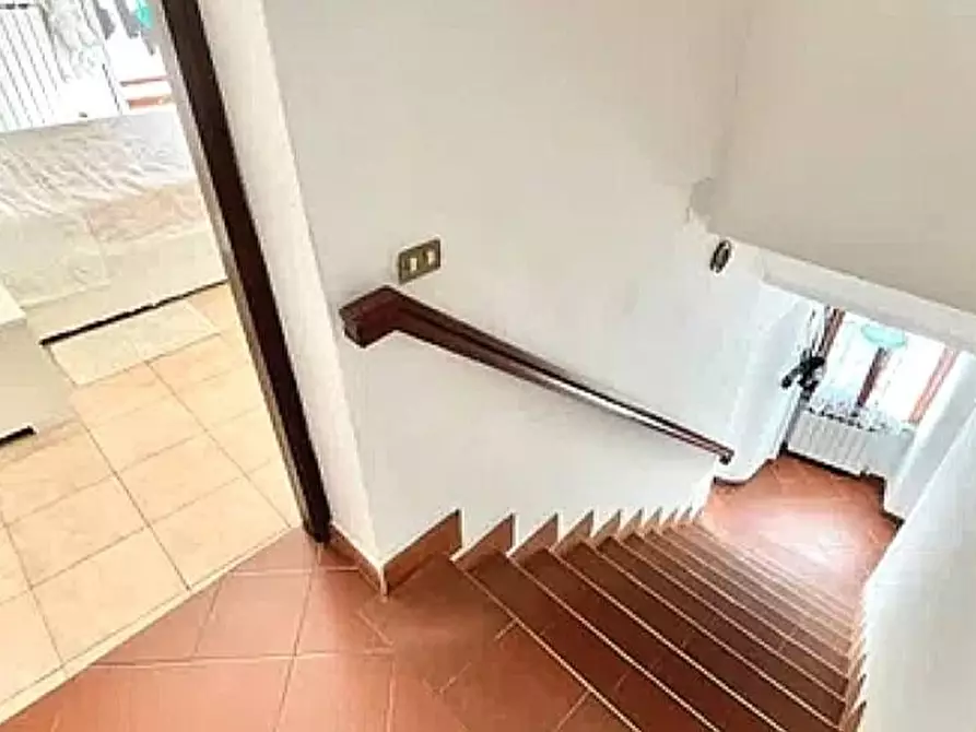 Immagine 25 di Terratetto in vendita  a Massa
