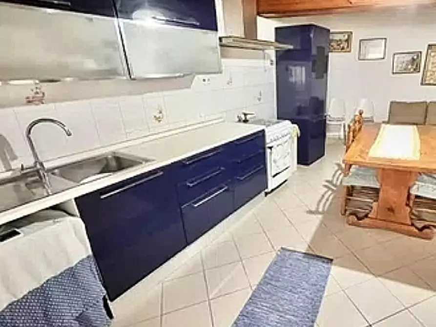 Immagine 27 di Terratetto in vendita  a Massa