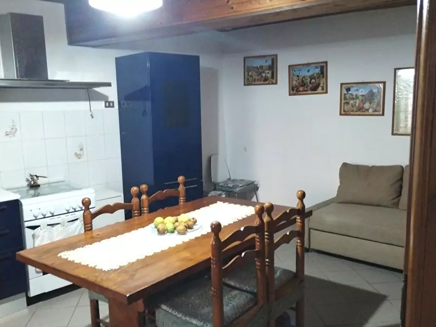 Immagine 29 di Terratetto in vendita  a Massa