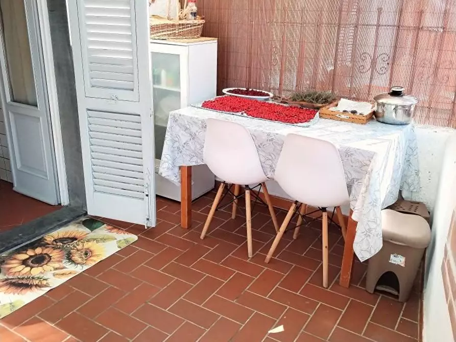 Immagine 2 di Terratetto in vendita  a Massa