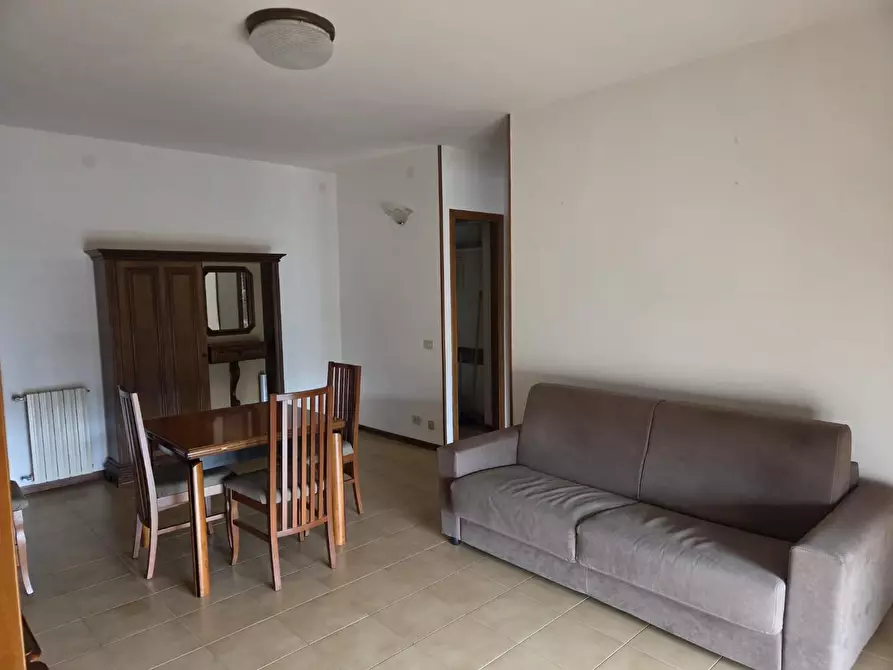 Immagine 3 di Appartamento in affitto  a Sarzana