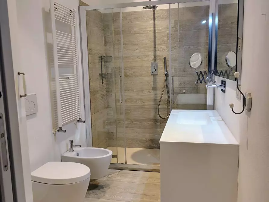 Immagine 6 di Appartamento in vendita  a Carrara