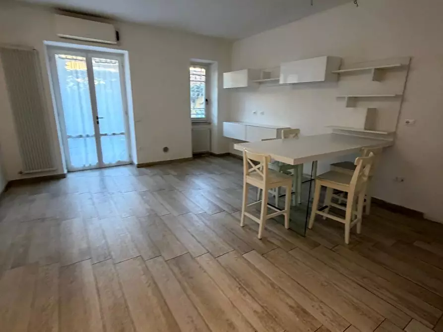 Immagine 10 di Appartamento in vendita  a Carrara