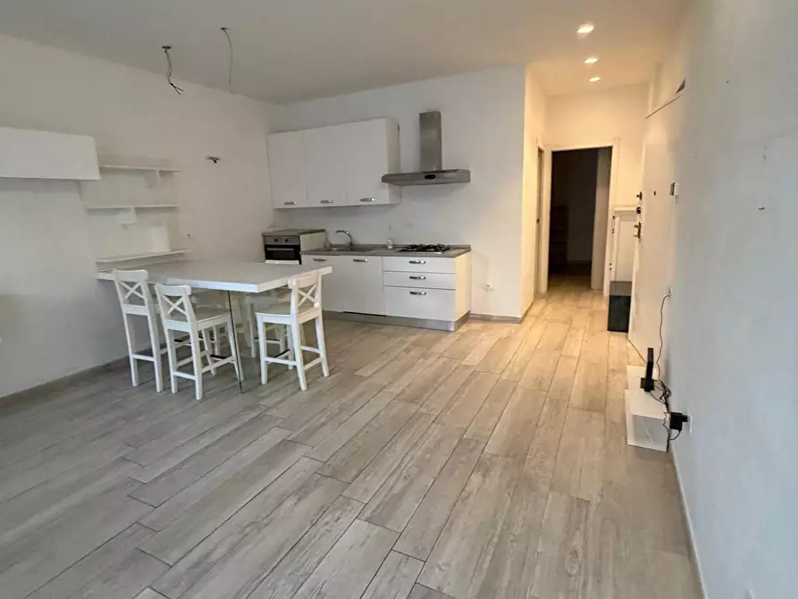 Immagine 12 di Appartamento in vendita  a Carrara