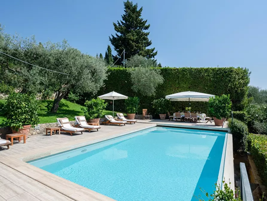 Immagine 32 di Villa in vendita  a Camaiore