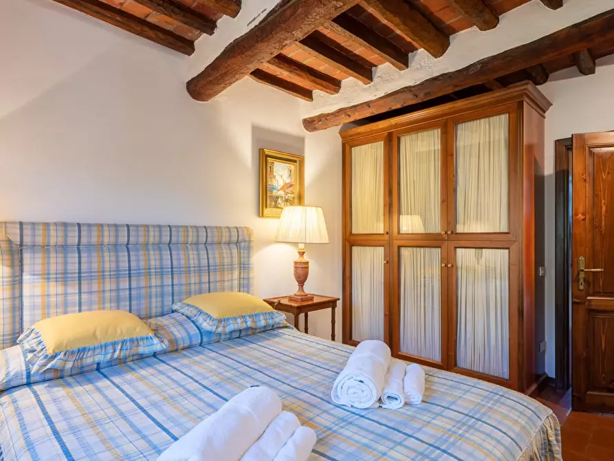 Immagine 67 di Villa in vendita  a Camaiore