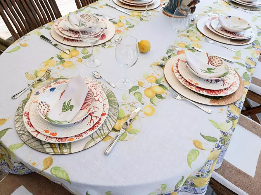 Immagine 51 di Villa in vendita  a Camaiore