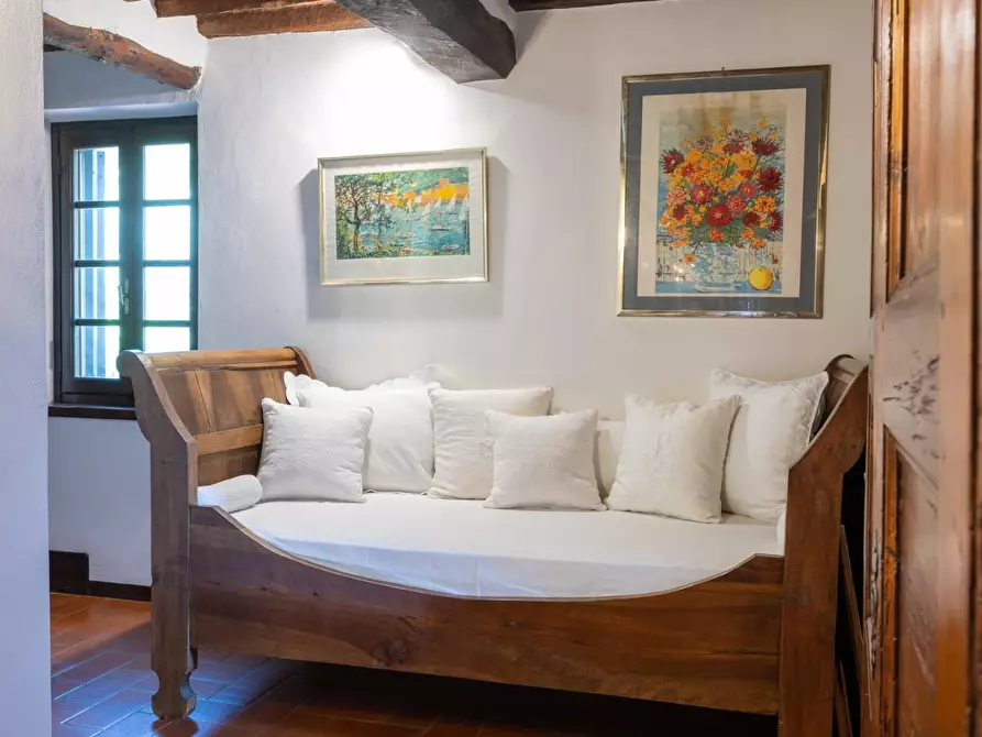 Immagine 20 di Villa in vendita  a Camaiore