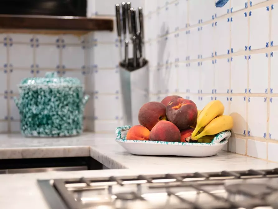 Immagine 19 di Villa in vendita  a Camaiore