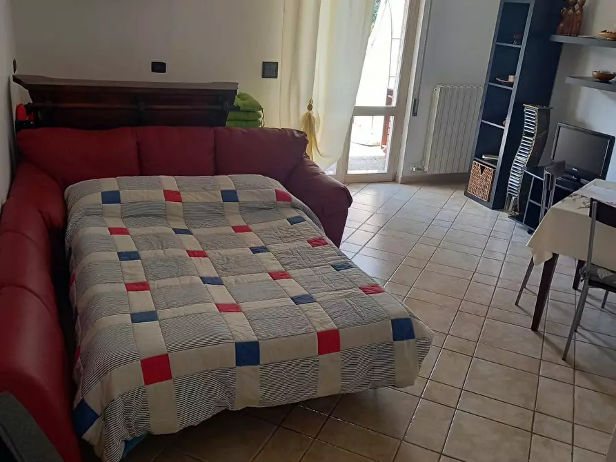 Immagine 3 di Appartamento in affitto  a Ortonovo