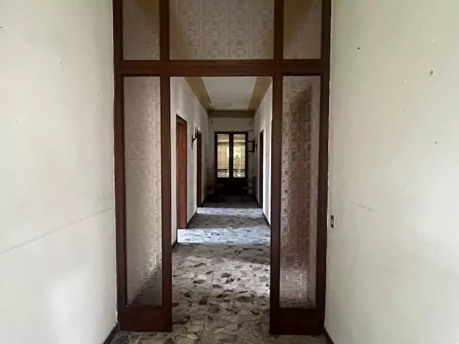 Immagine 24 di Villa in vendita  a Massa