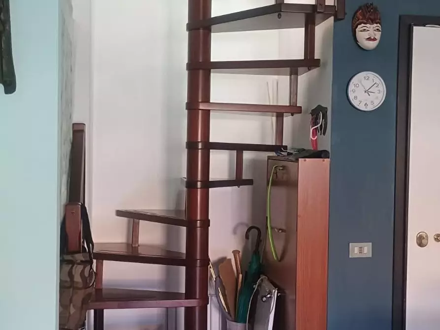 Immagine 21 di Mansarda in vendita  a Viareggio