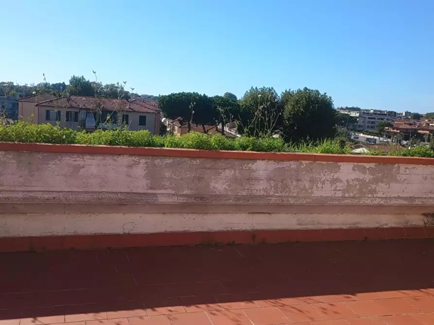Immagine 30 di Mansarda in vendita  a Viareggio