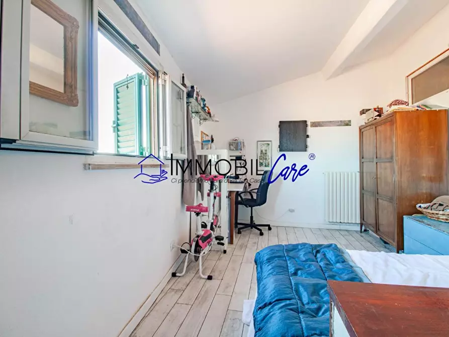 Immagine 8 di Appartamento in vendita  a Livorno