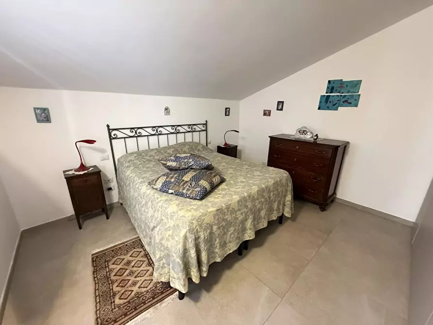 Immagine 13 di Appartamento in vendita  a Siena