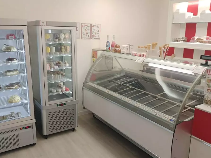 Immagine 2 di Attività commerciale in vendita  a Vicopisano