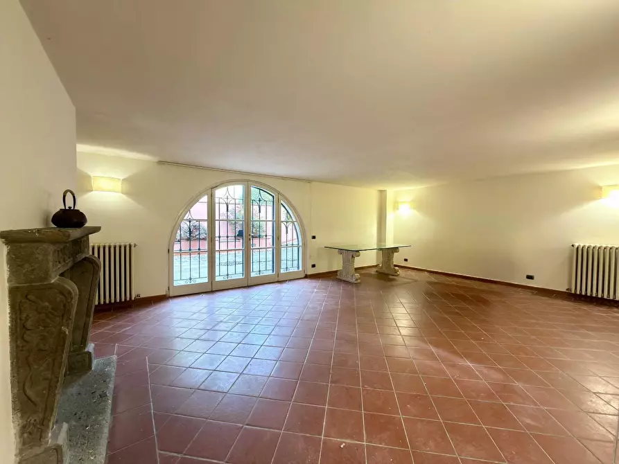 Immagine 23 di Villa in vendita  a Lucca