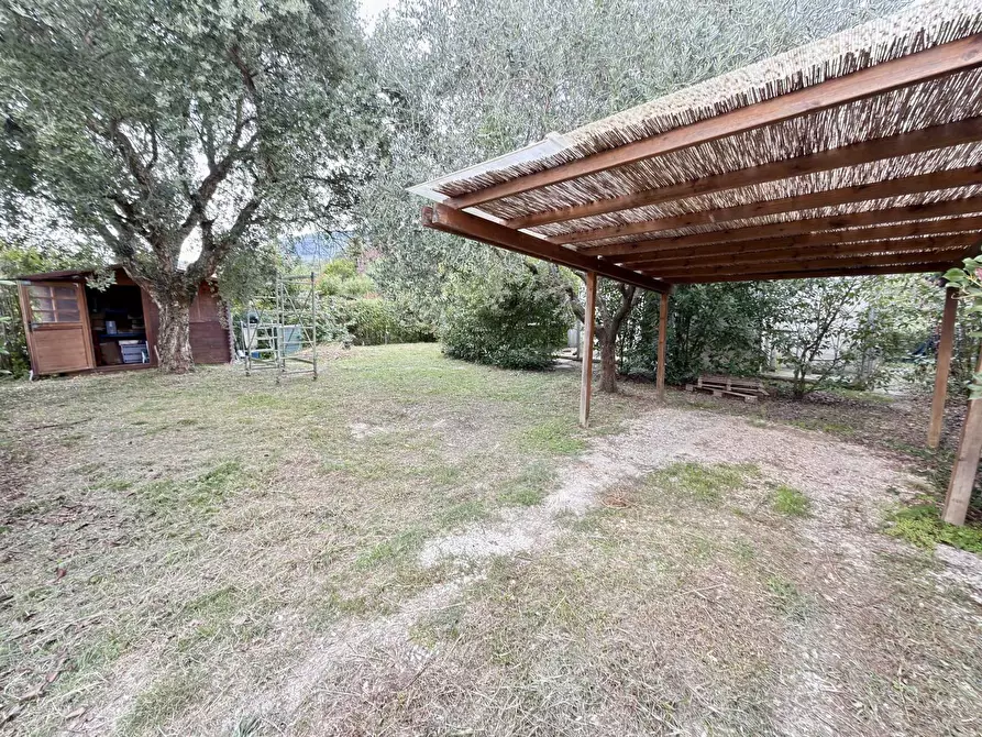 Immagine 32 di Villa in vendita  a Lucca