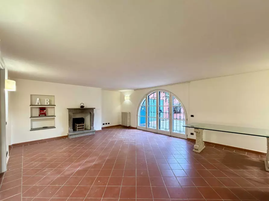 Immagine 22 di Villa in vendita  a Lucca