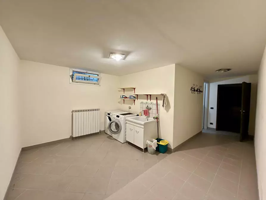 Immagine 29 di Villa in vendita  a Lucca