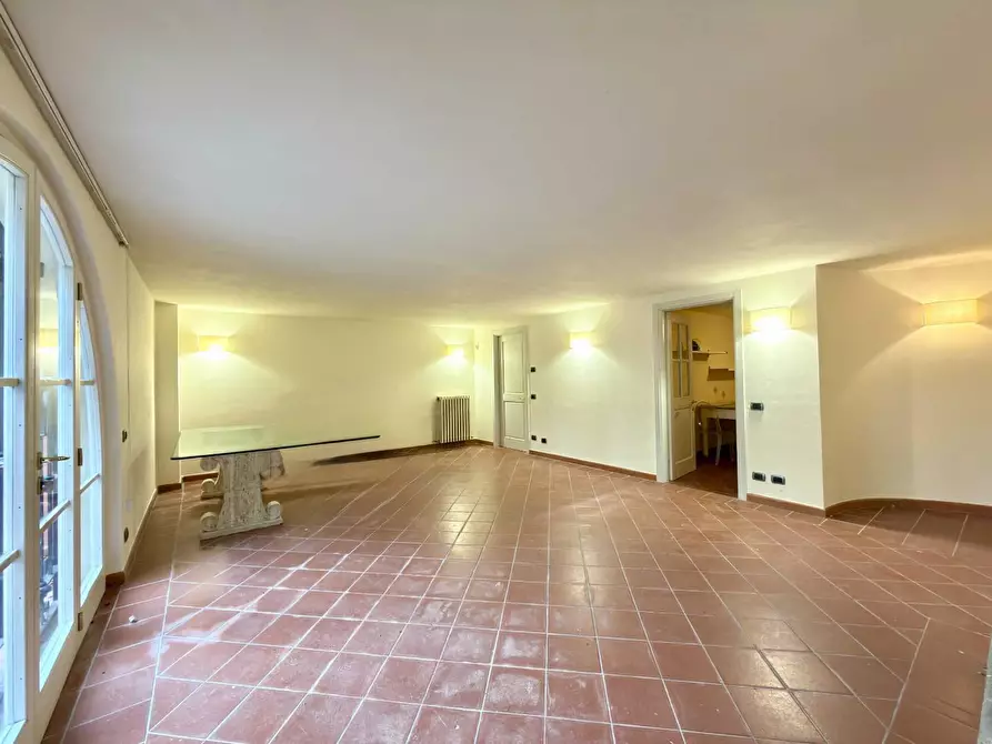 Immagine 24 di Villa in vendita  a Lucca