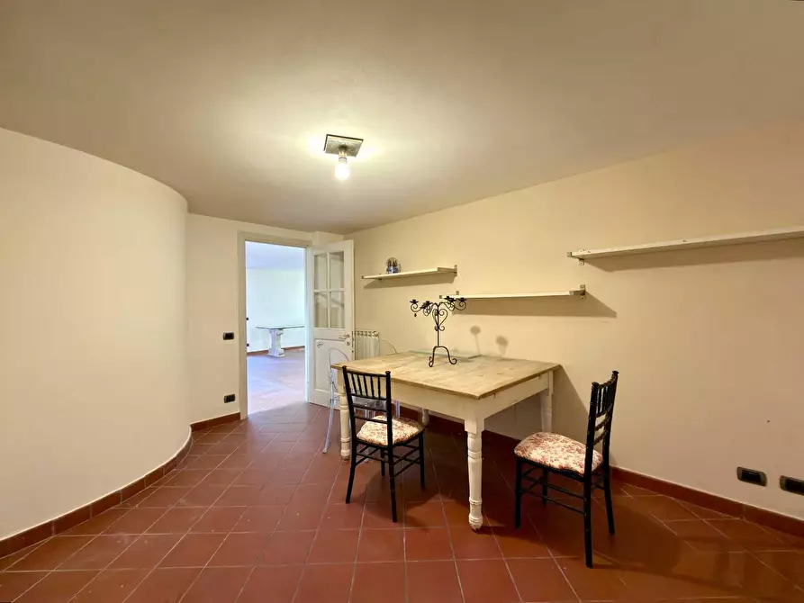 Immagine 27 di Villa in vendita  a Lucca