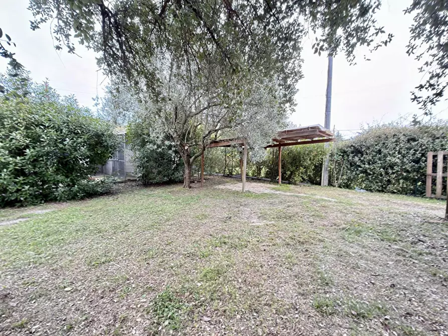 Immagine 33 di Villa in vendita  a Lucca