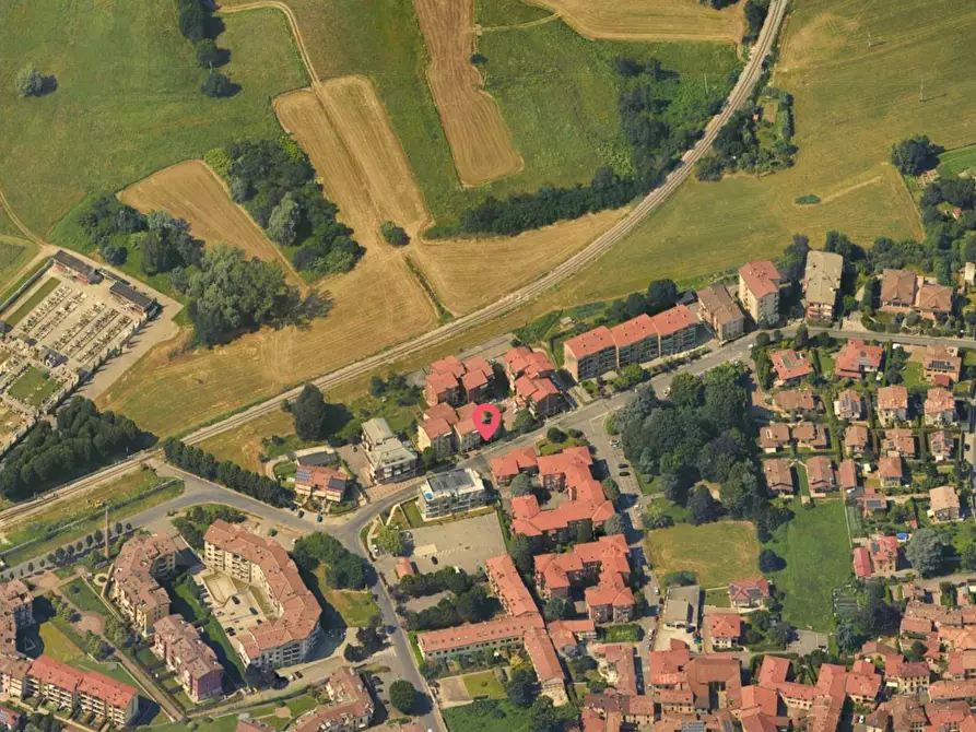 Immagine 4 di Appartamento in vendita  a Besana In Brianza