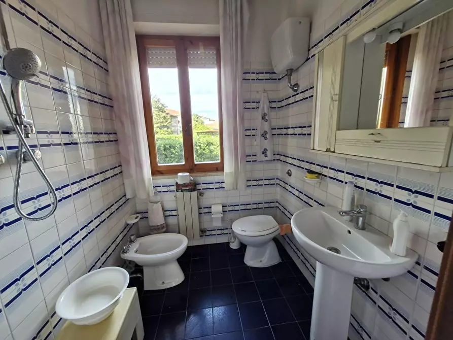 Immagine 30 di Villetta a schiera in vendita  a Campiglia Marittima