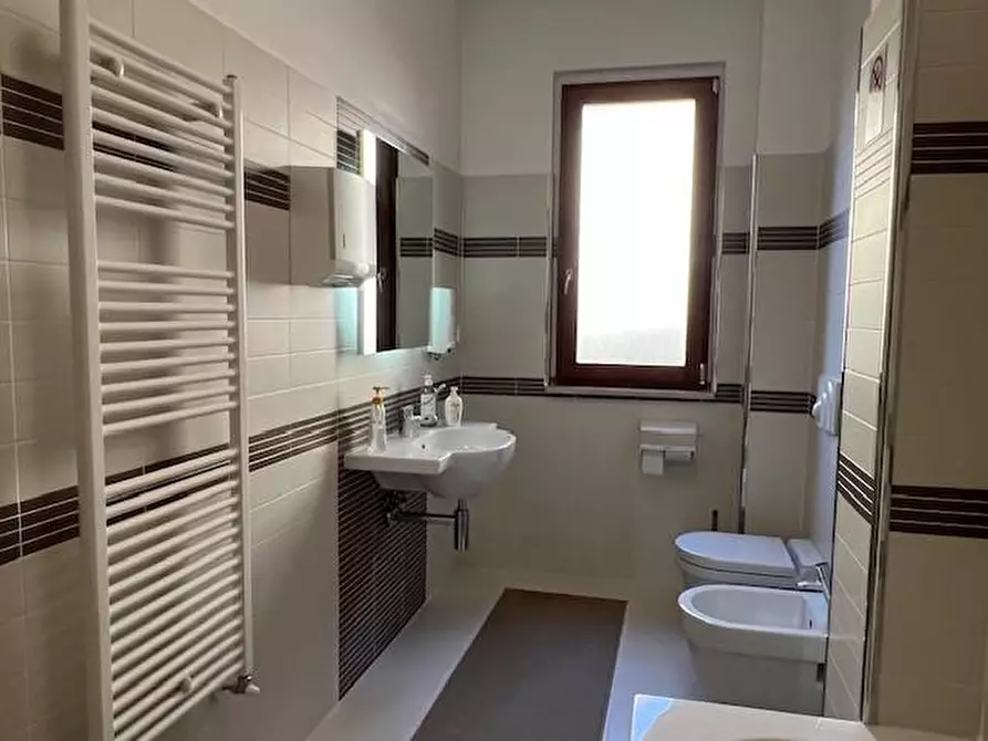 Immagine 22 di Appartamento in vendita  a Siena