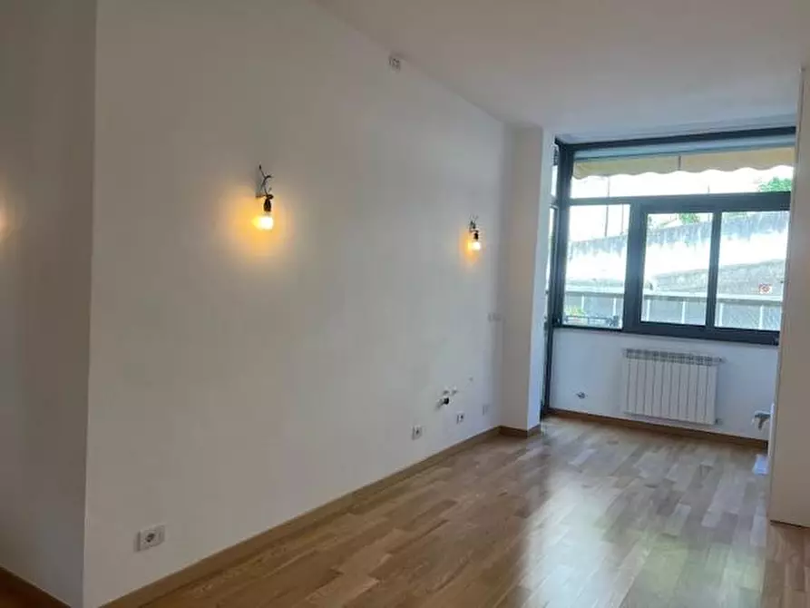 Immagine 7 di Appartamento in vendita  a Siena